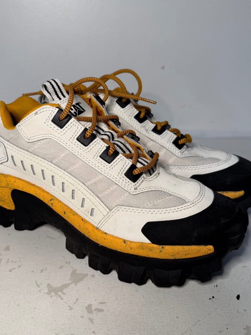 CAT Caterpillar P723902 Unisex Intruder White Yellow Chunky Sneaker Sport Shoes